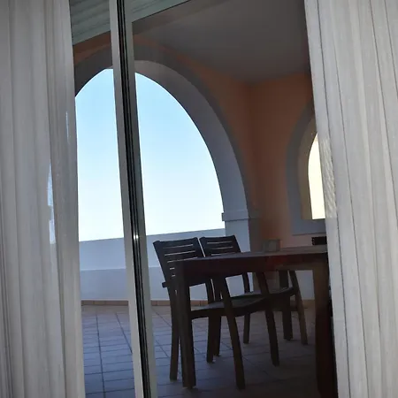 Seaside Retreat, Del Rey C8